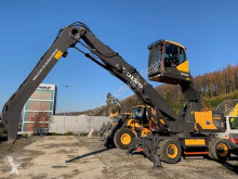 Volvo EW 240 E MH excavator pe roti second-hand