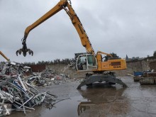 Колесен багер Liebherr 934 C