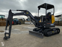 Mini pelle Volvo ECR25D
