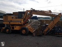 Excavadora excavadora de ruedas Poclain 688B P2AL