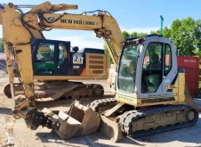 New Holland E 70 B SR off set верижен багер втора употреба