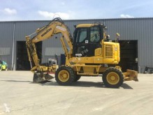 Komatsu PW118MR-8 excavator pe roti second-hand