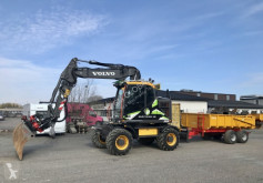 Excavadora Volvo EW150 e usada