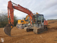 Pelle sur chenilles Hitachi ZX110