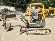 Mini pelle Volvo ECR28