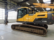 Pelle sur chenilles Volvo EC220DL