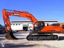 Doosan DX340 LC excavator pe şenile second-hand