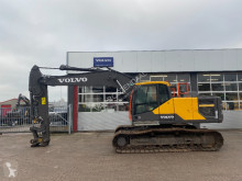 Pelle sur chenilles Volvo EC200E