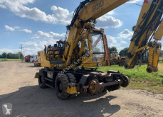 Pelle rail/route Liebherr 900 Litronic