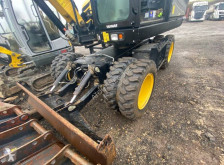 Pelle sur pneus Yanmar B75W