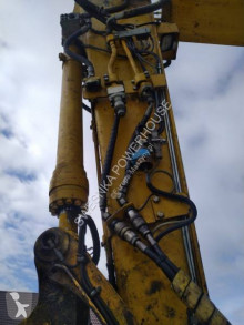 Komatsu PW 140-7 pelle sur pneus occasion