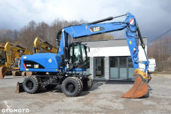 Pelle sur pneus Caterpillar M316D