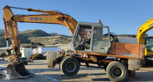 轮胎式挖掘机 Fiat-Hitachi FH 200 W.3