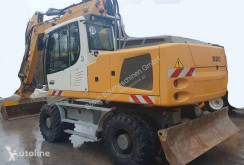 Liebherr A920 használt gumiabroncsos kotrógép