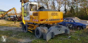 Pelle de manutention Liebherr A902