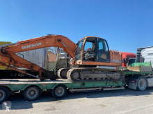 Pelle sur chenilles Doosan DX180 LC