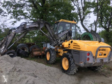 Pelle sur pneus Mecalac 10 MSX
