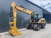 Pelle sur pneus Caterpillar M318D