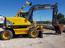 Volvo EW140 pelle sur pneus occasion