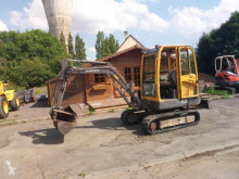 Mini pelle Volvo EC25