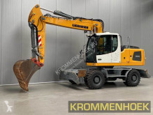 Liebherr A 920 skovel på däck begagnad