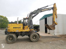 Graafmachine op banden Hanomag HW130