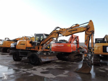 pelle sur pneus Liebherr
