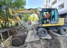 O&K MH City excavator pe roti second-hand