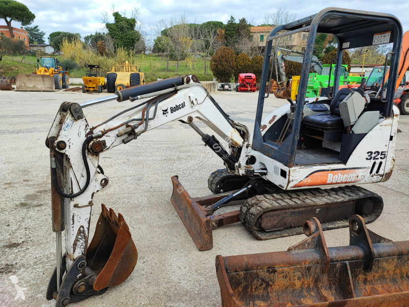 Мини-экскаватор Bobcat E35