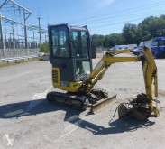 Komatsu PC16R-3 HS mini-escavadora usada