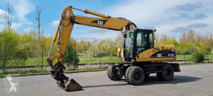 gebrauchter Radbagger
