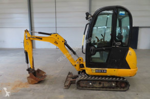 JCB8016