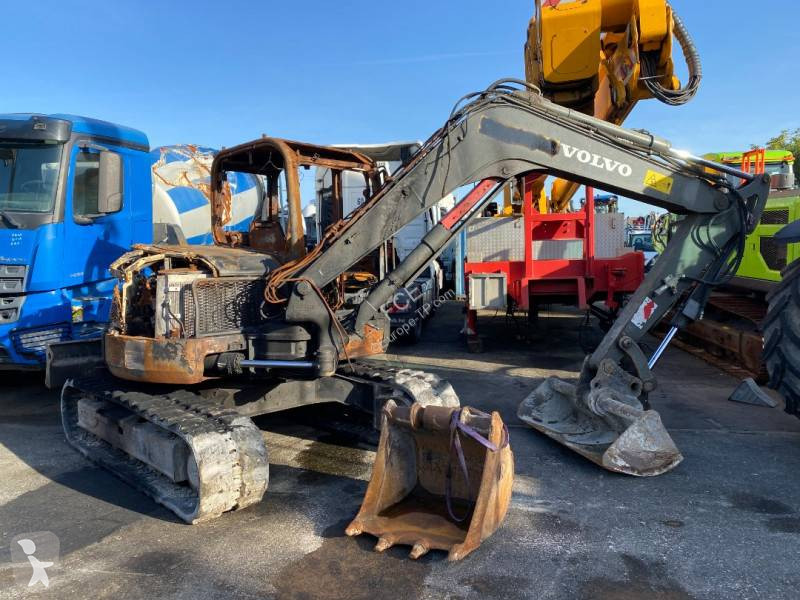 Damaged Volvo track excavator ECR 88 D n°7992488