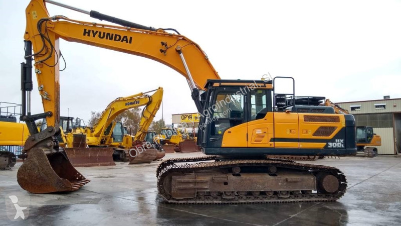 Lopatový nakládač Hyundai HX 300 L