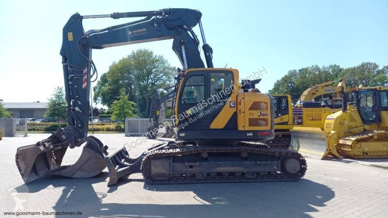 جرافة Hyundai HX235 A LCR