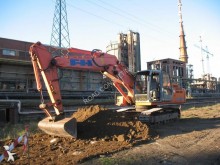 Fiat-Hitachi EX 215 used track excavator