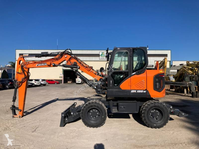 Excavator Doosan DX100W-7