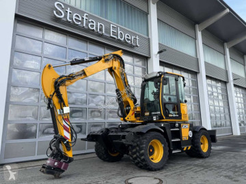 Excavadora de ruedas JCB