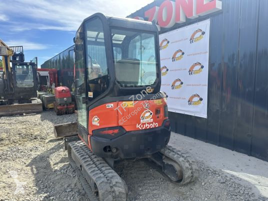Graafmachine Kubota u27-4 cabine à 23500€ ht