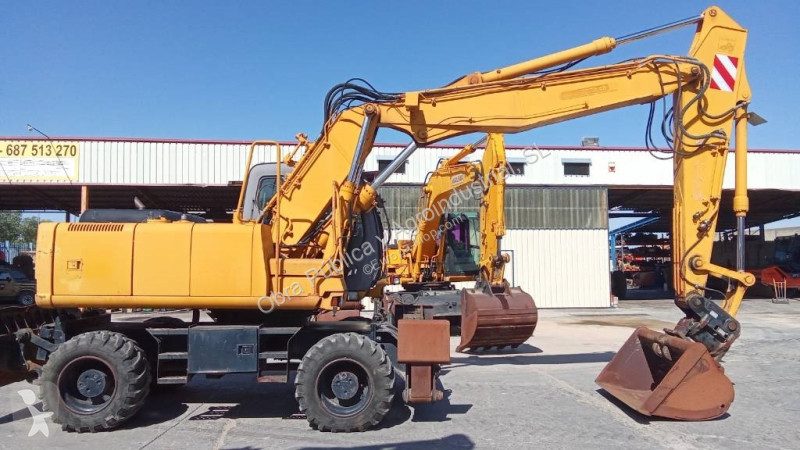Escavatore Hitachi