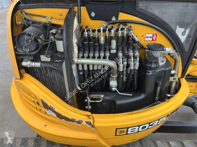 Excavator JCB