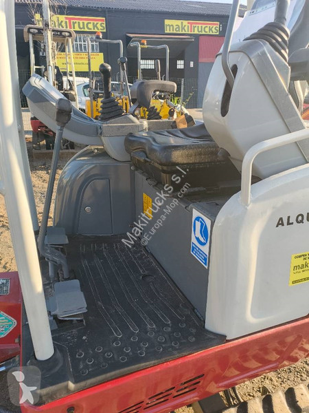 Rýpadlo Takeuchi TB 216