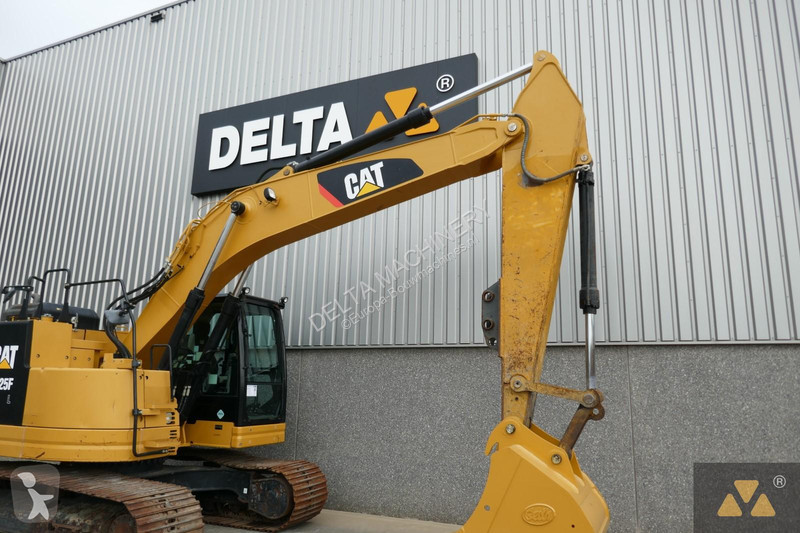 Excavator Caterpillar 325F LCR