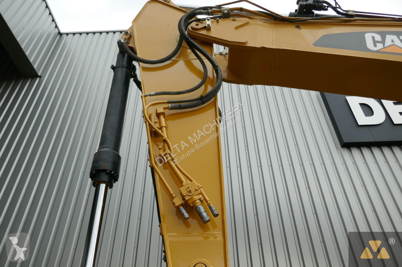 Excavator Caterpillar FL