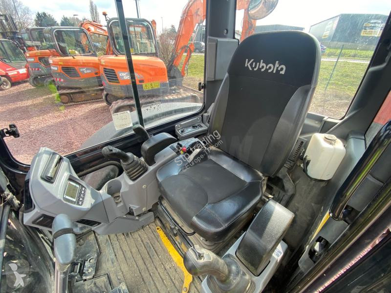 Escavatore Kubota 057-4