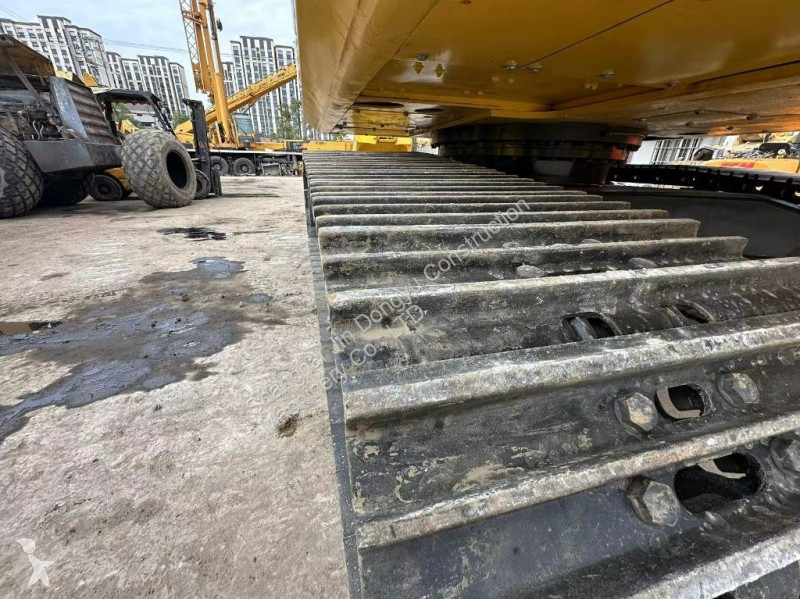 Escavadora Komatsu pc220