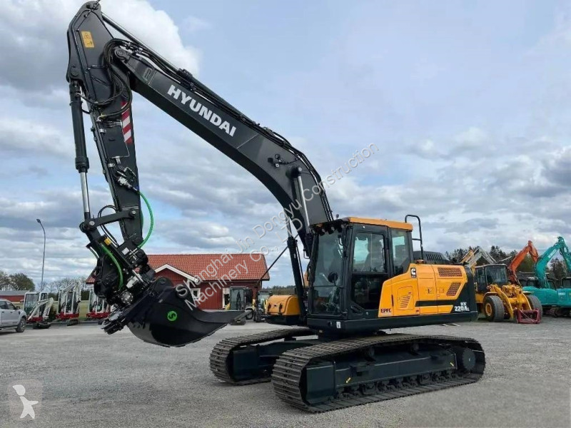 Excavadora Hyundai HX 220