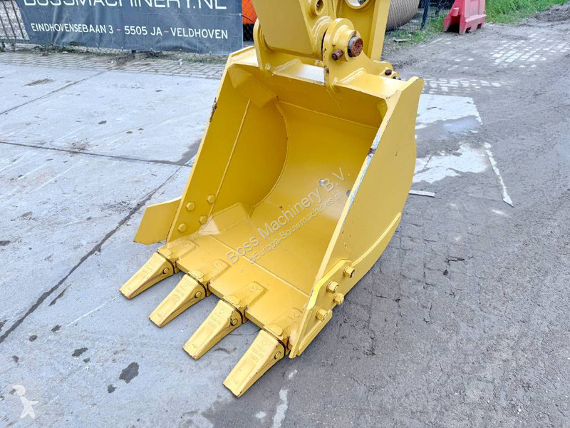Excavator Caterpillar 320D3 GC - 16 Meter Long...