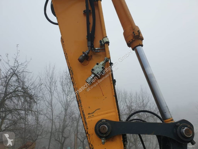 Lopatový nakládač Hyundai R 220 LC-9A