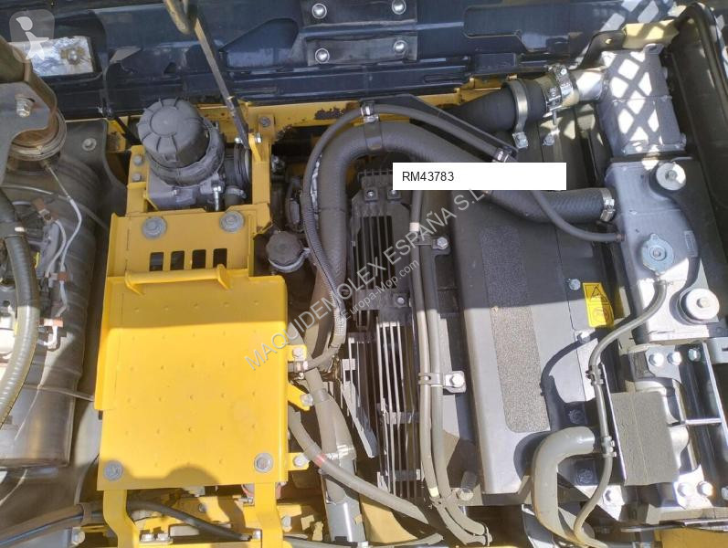 جرافة Komatsu HB215LC-3